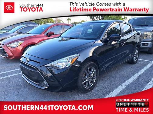 2019 Toyota Yaris Sedan LE