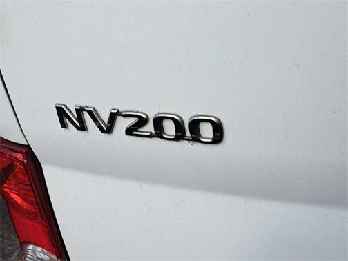 2021 Nissan NV200 S