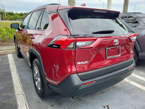 Pearl 2025 Toyota RAV4 XLE
