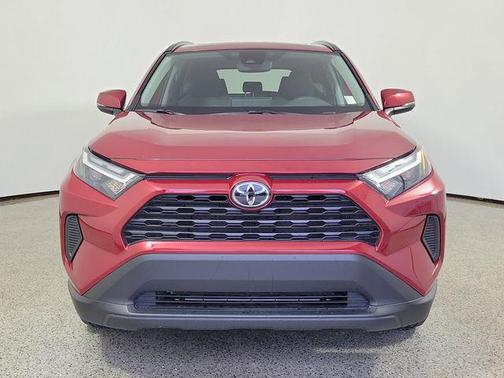 Pearl 2025 Toyota RAV4 XLE
