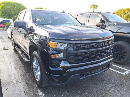 2025 Chevrolet Silverado 1500 Custom