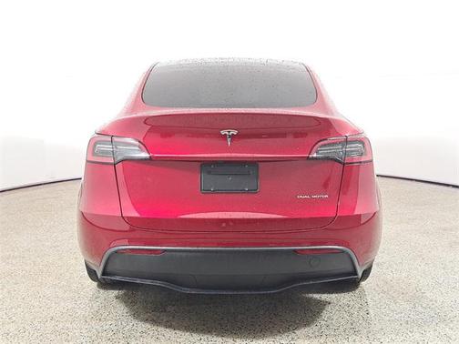2024 Tesla Model Y Long Range Dual Motor All-Wheel Drive