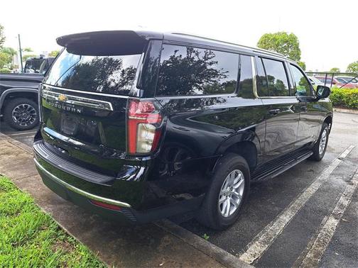 2021 Chevrolet Suburban LS