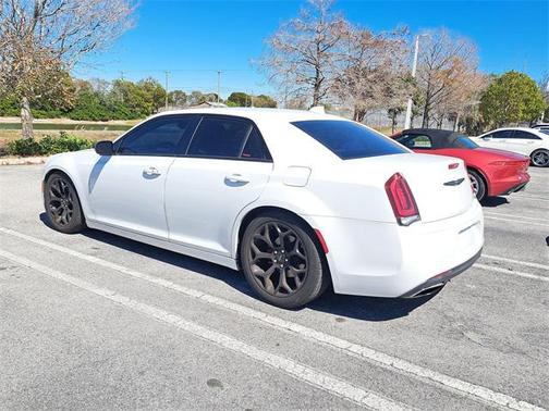 2017 Chrysler 300 S