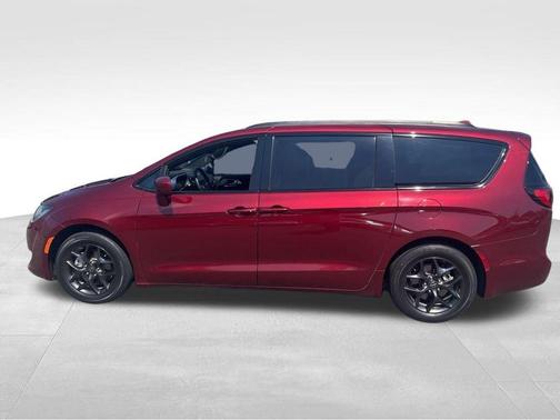 2018 Chrysler Pacifica Touring-L Plus