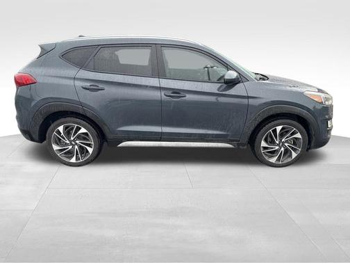 2020 Hyundai TUCSON Sport