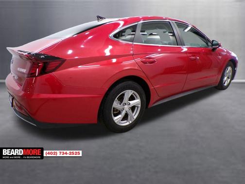 2022 Hyundai SONATA SE