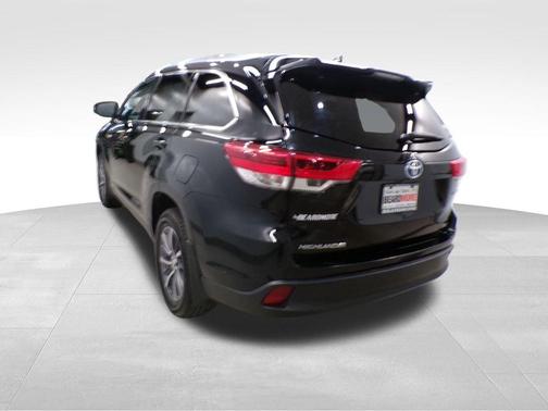 2019 Toyota Highlander Hybrid XLE