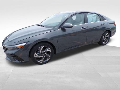 2025 Hyundai ELANTRA HEV Limited