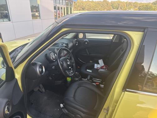 2012 MINI Cooper Countryman Base