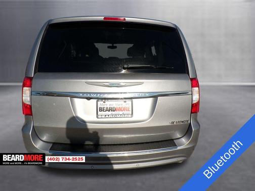 2015 Chrysler Town & Country Touring-L