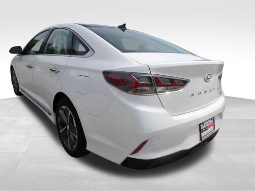 2018 Hyundai SONATA Hybrid Limited