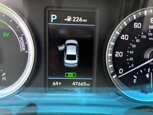2018 Hyundai SONATA Hybrid Limited