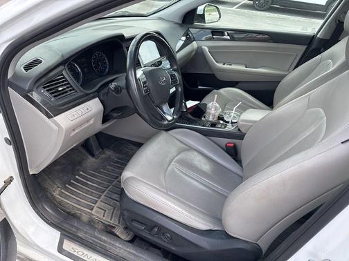 2018 Hyundai SONATA Hybrid Limited