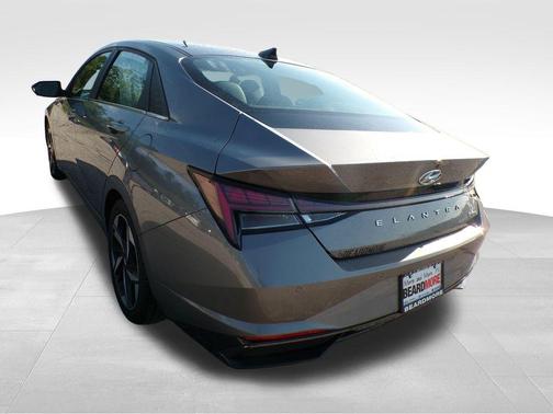 2022 Hyundai ELANTRA HEV Limited