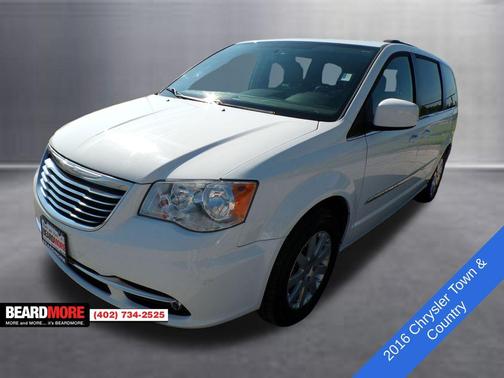 2016 Chrysler Town & Country Touring