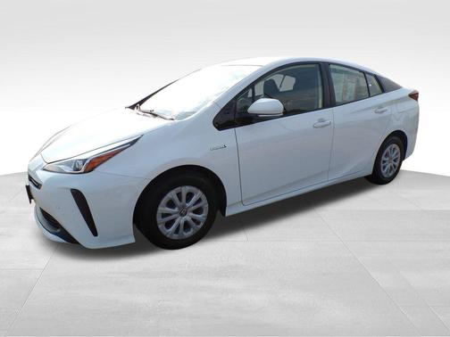 2020 Toyota Prius L