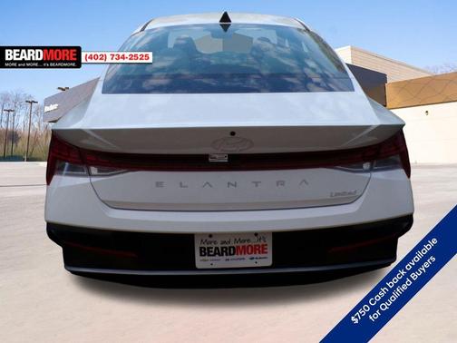 2025 Hyundai ELANTRA Limited