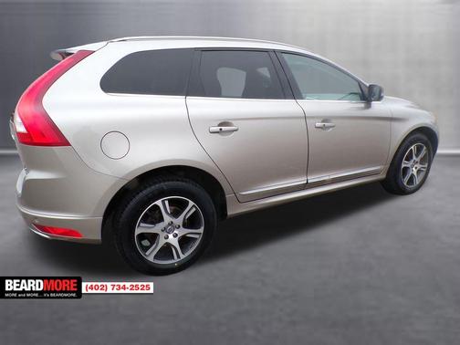 2014 Volvo XC60 T6 R-Design