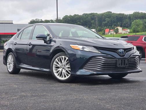 2018 Toyota Camry Hybrid XLE