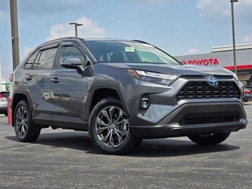 2022 Toyota RAV4 Hybrid XLE Premium