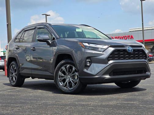 2022 Toyota RAV4 Hybrid XLE Premium