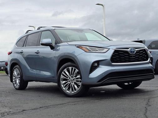 2022 Toyota Highlander Hybrid Limited