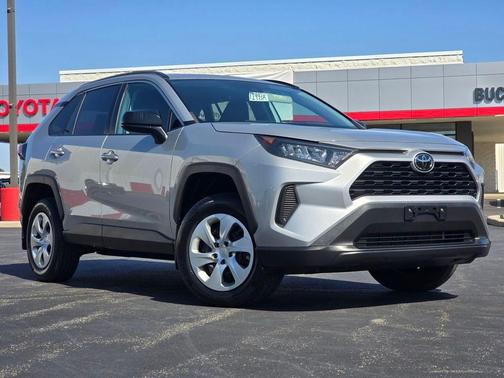 2019 Toyota RAV4 LE