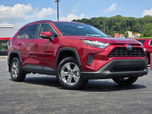 2024 Toyota RAV4 Hybrid XLE