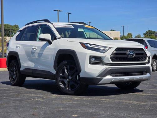 2023 Toyota RAV4 Adventure