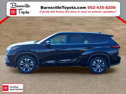 2022 Toyota Highlander Hybrid XLE