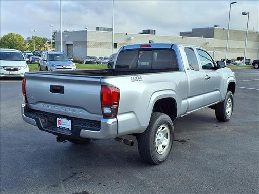2022 Toyota Tacoma SR