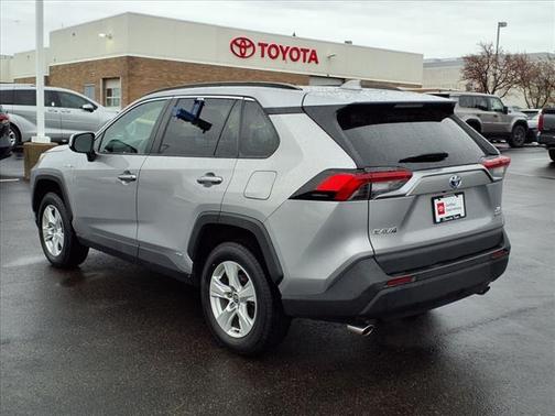 2021 Toyota RAV4 Hybrid XLE