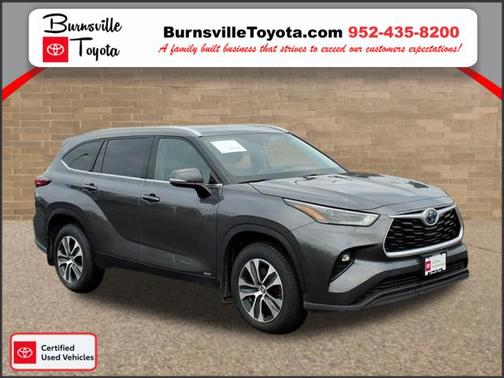 2022 Toyota Highlander Hybrid XLE