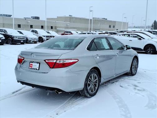 2017 Toyota Camry SE