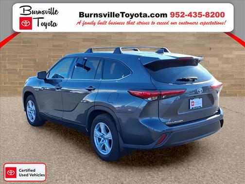 2022 Toyota Highlander LE