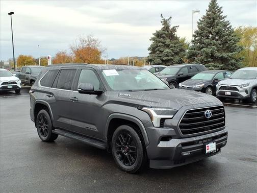 2024 Toyota Sequoia SR5