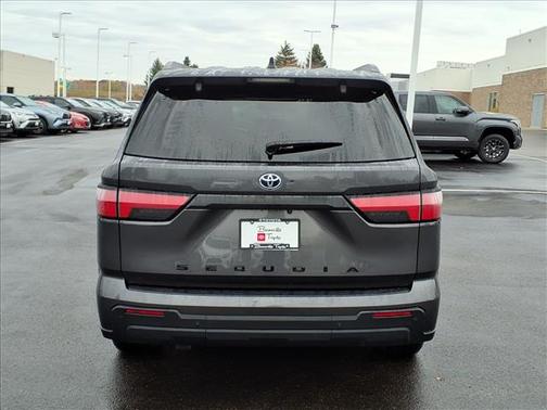 2024 Toyota Sequoia SR5