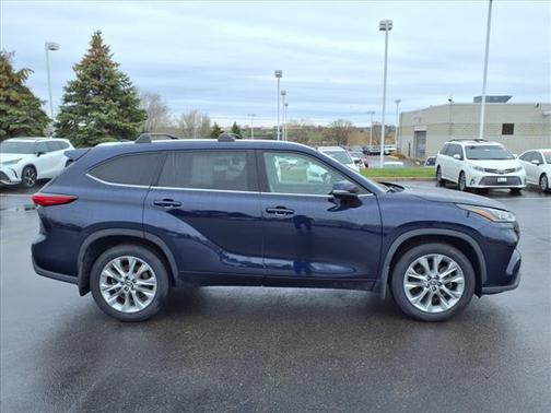 2022 Toyota Highlander Limited