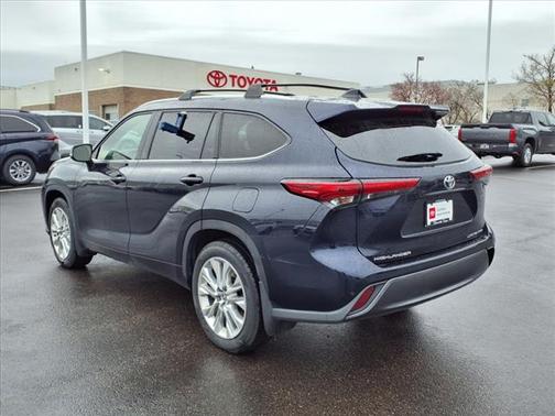 2022 Toyota Highlander Limited