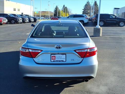 2017 Toyota Camry Hybrid XLE