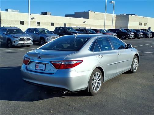 2017 Toyota Camry Hybrid XLE