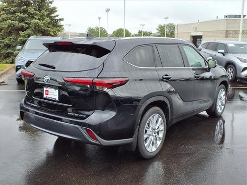2024 Toyota Highlander Limited