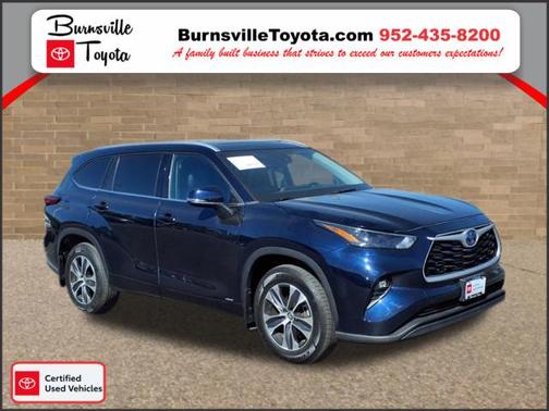 2022 Toyota Highlander Hybrid XLE