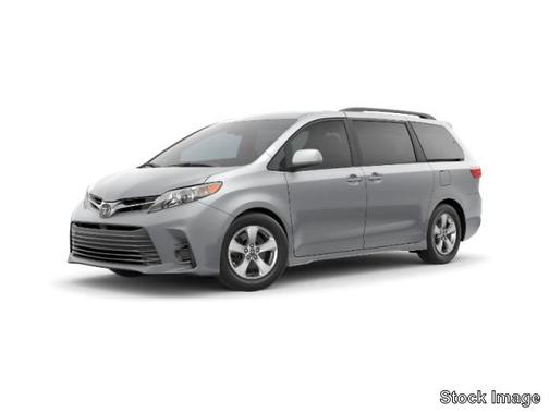 2018 Toyota Sienna LE