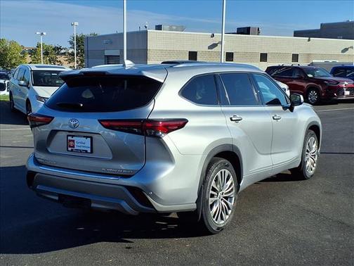 2021 Toyota Highlander Platinum