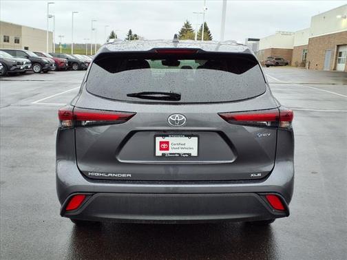 2025 Toyota Highlander Hybrid XLE