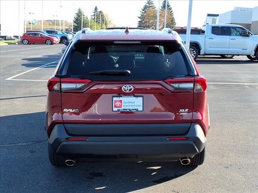 2022 Toyota RAV4 XLE