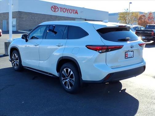 2020 Toyota Highlander Hybrid XLE