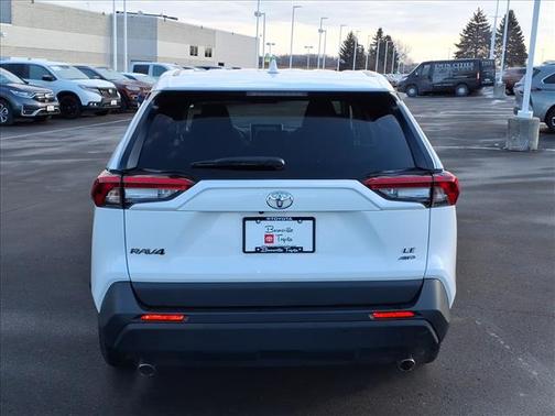 2024 Toyota RAV4 LE